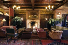 The Lodge B & B